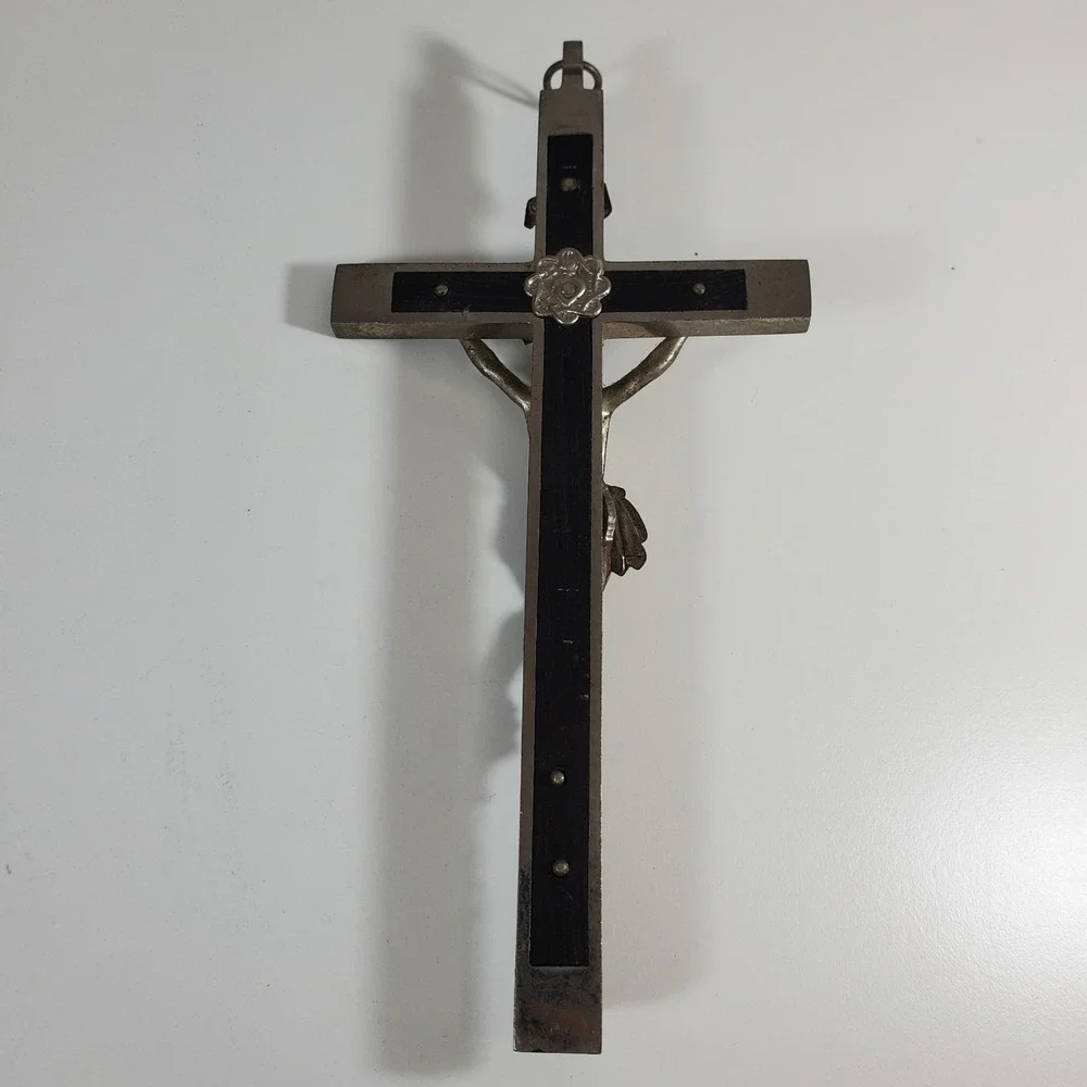 N/A item pectoral
